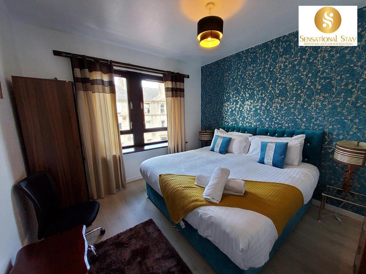 4 Bedroom By Sensational Short Lets & Serviced Accommodation, , Roslin Street With Free Wi-fi & Netflix * Aberdeen