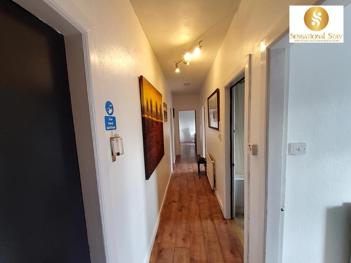 Apartment 4 Bedroom By Sensational Short Lets & Serviced Accommodation, , Roslin Street With Free Wi-fi & Netflix *